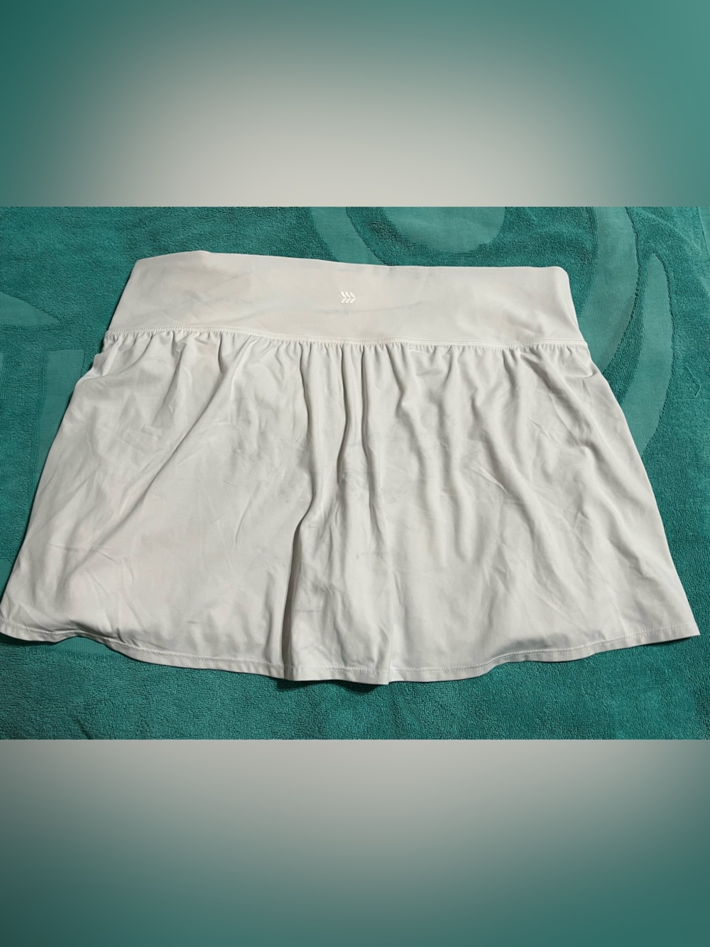 Apple White Women’s Skort